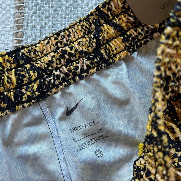 Nike Dri-Fit Rebel Fly Vivid Sulfur Basketball Shorts Women’s Size Small - Picture 10 of 14